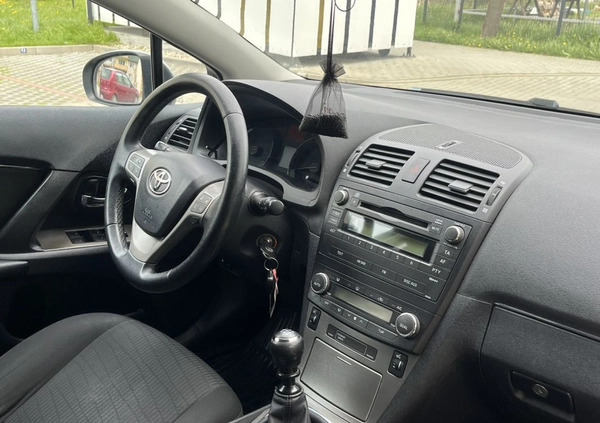 Toyota Avensis cena 24900 przebieg: 270520, rok produkcji 2010 z Elbląg małe 232